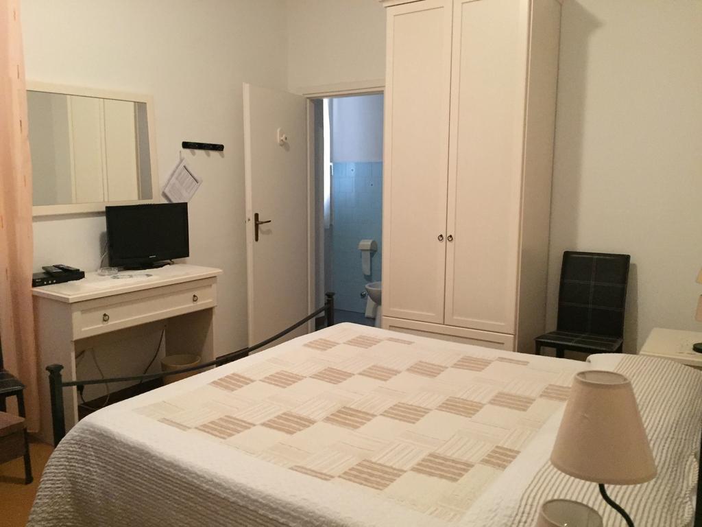 Hotel Plinio Lenno Pokoj fotografie